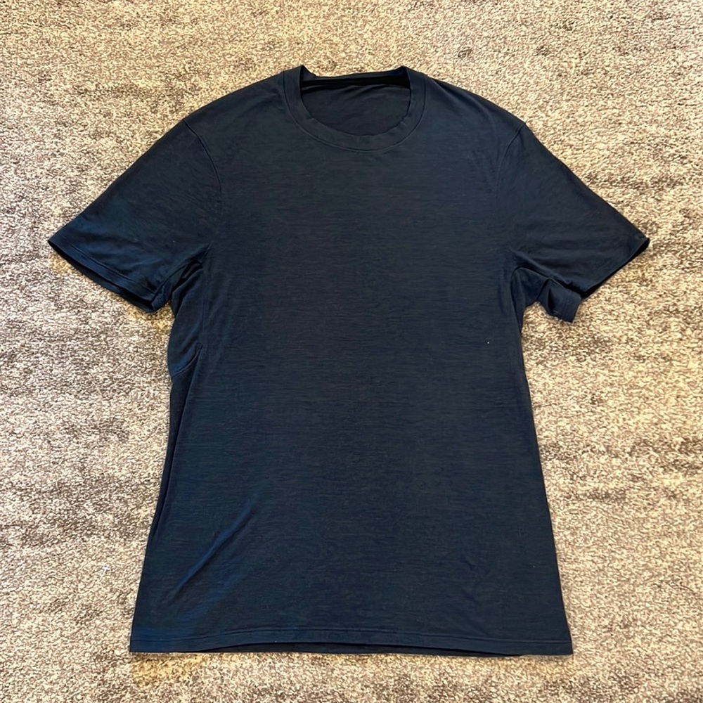 Lululemon Men’s Small T-Shirt